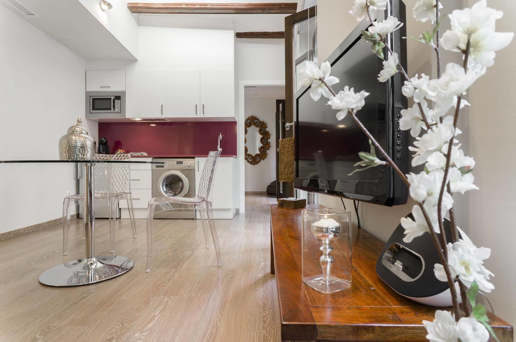 Kirei Apartment Sombrereria Valencia Luaran gambar