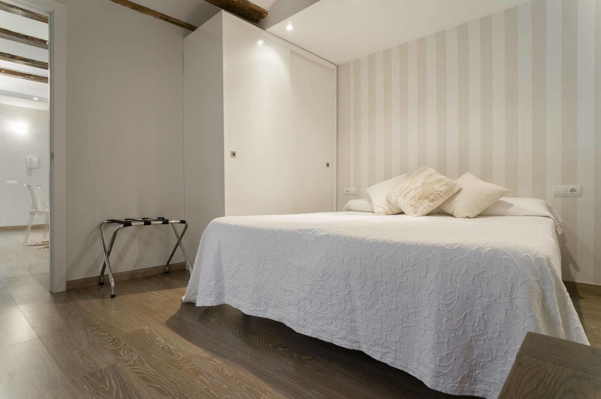 Kirei Apartment Sombrereria Valencia Luaran gambar