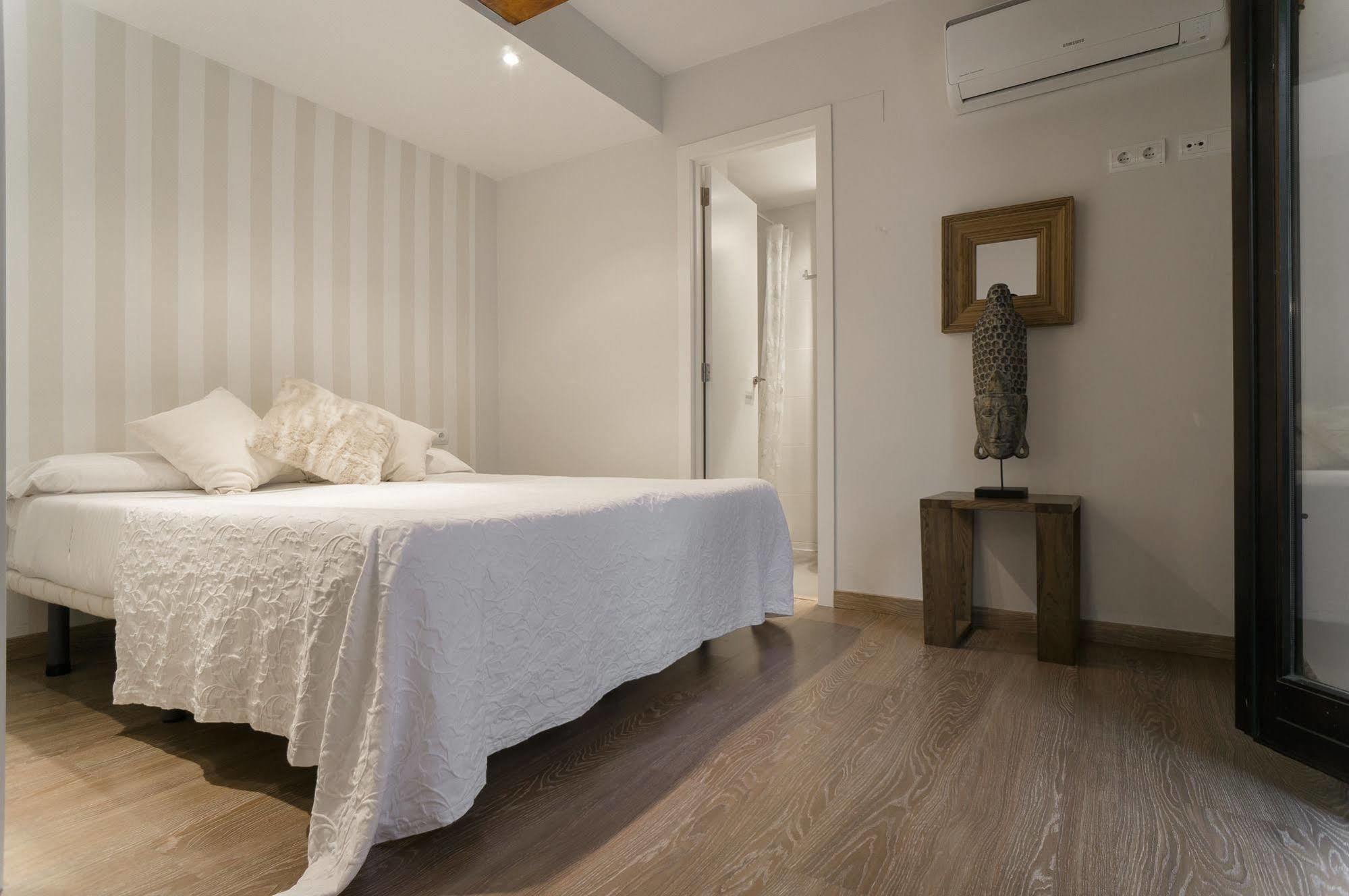 Kirei Apartment Sombrereria Valencia Luaran gambar