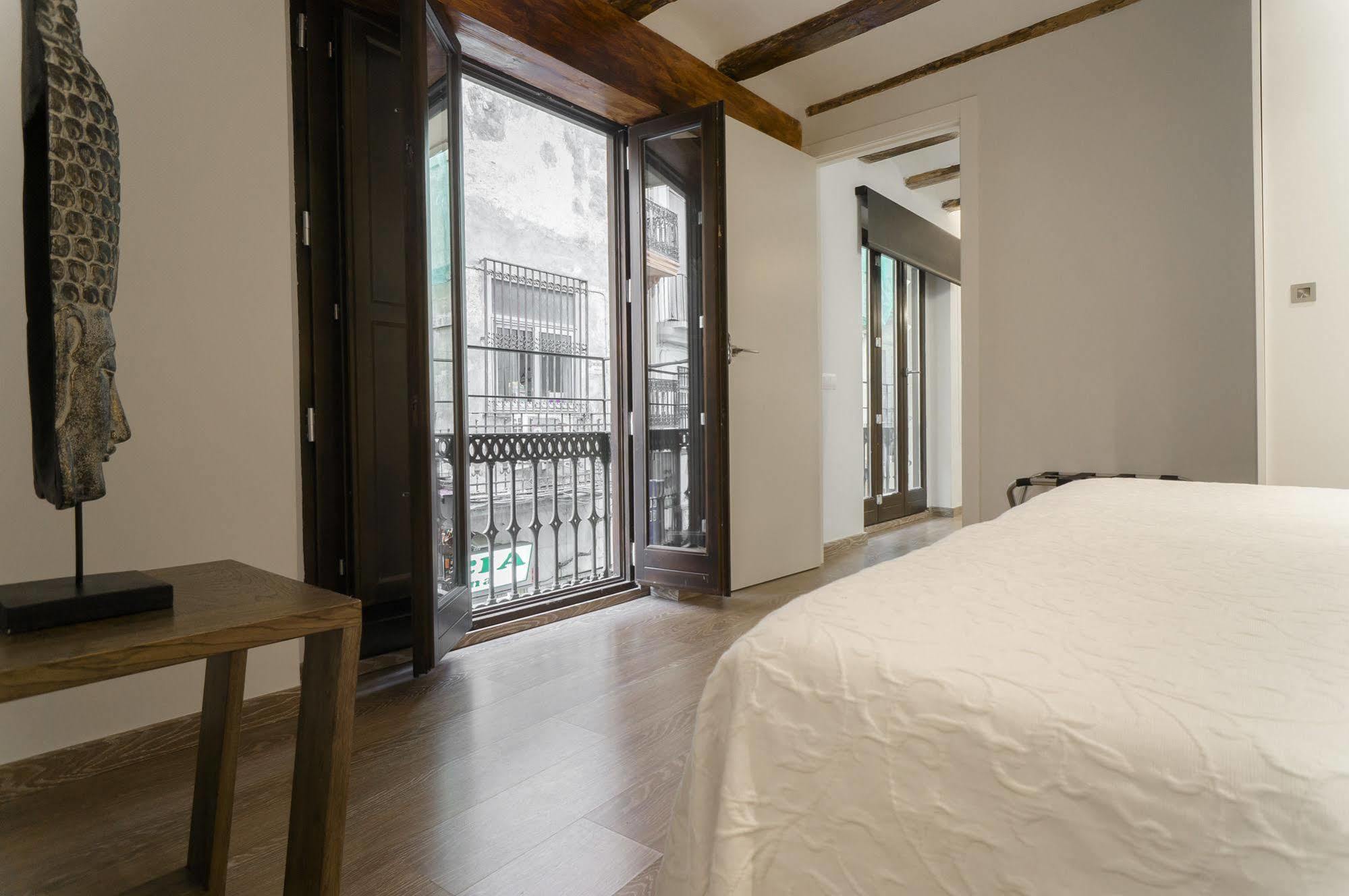 Kirei Apartment Sombrereria Valencia Luaran gambar